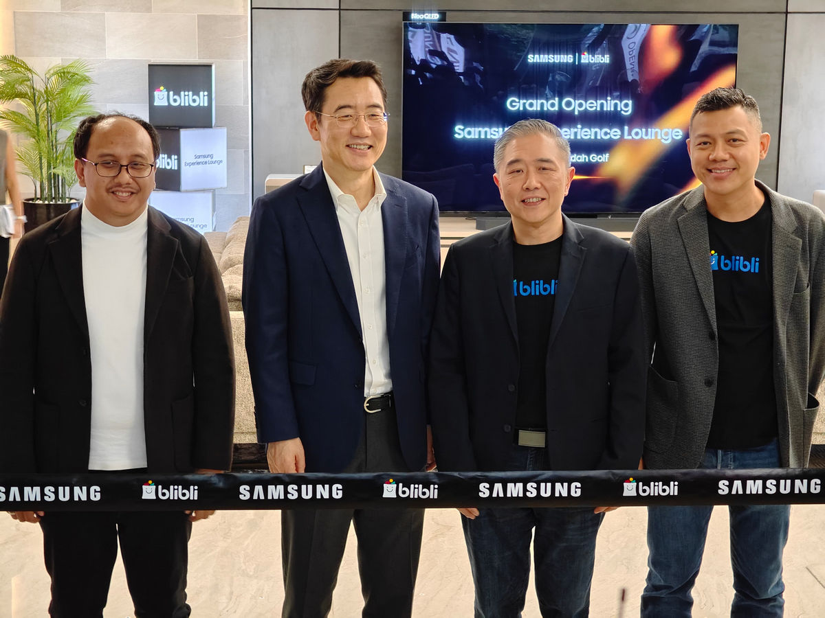 Samsung Experience Lounge Pondok Indah Golf (1)
