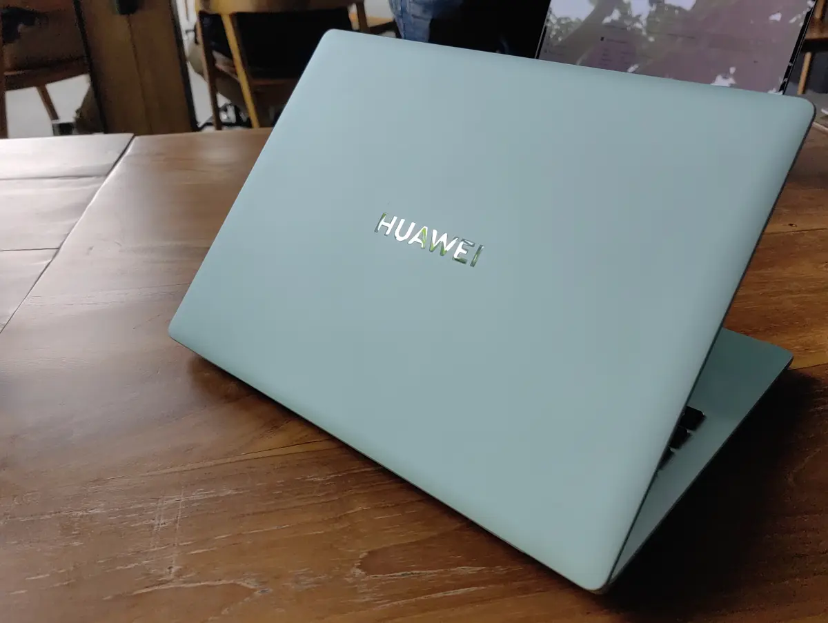 Huawei Siap Hadirkan MateBook 14 dan MateBook X Pro dengan Layar OLED dan Intel Core Ultra 21 Huawei MateBook 14-