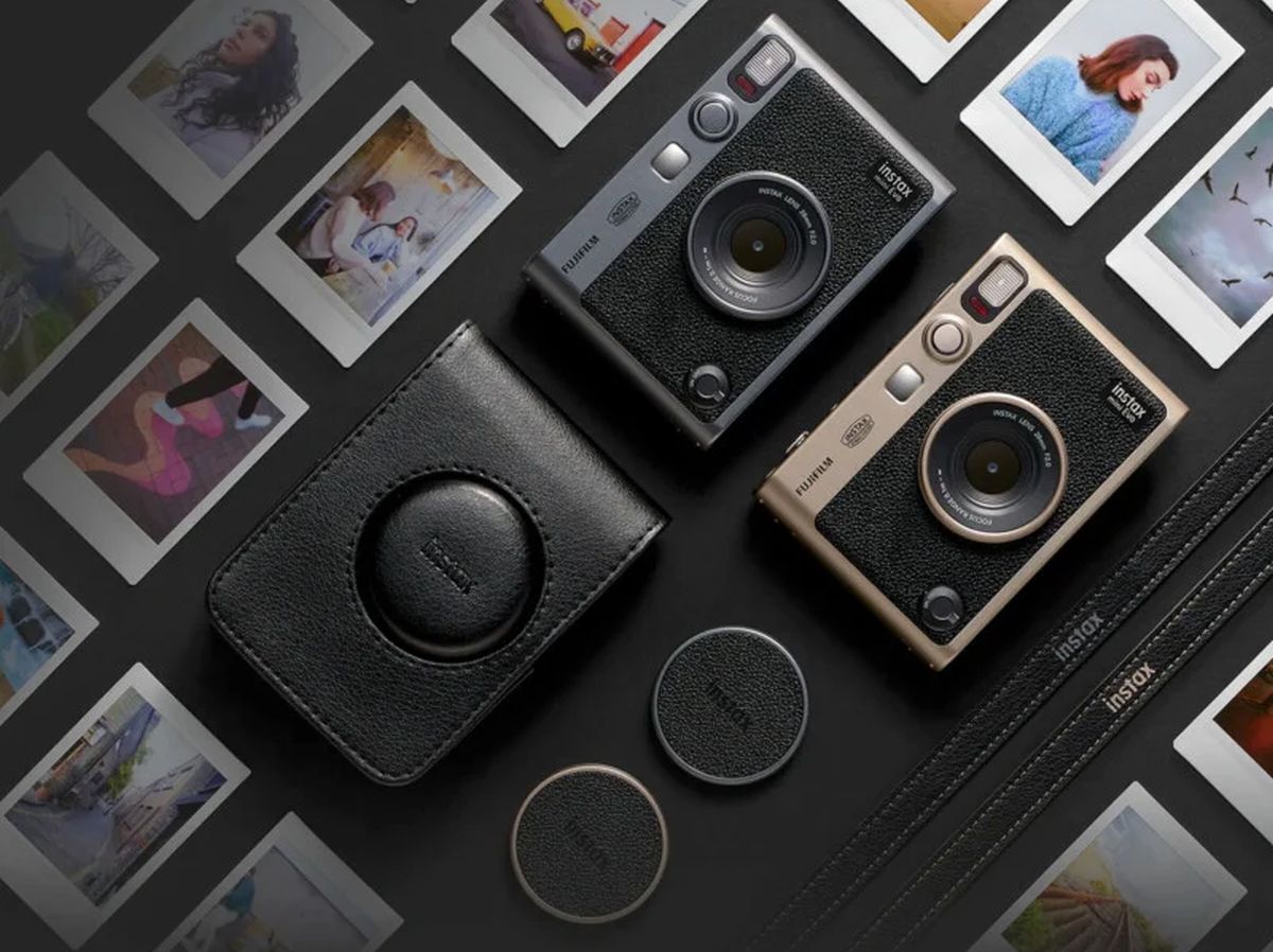 Fujifilm Instax Mini Evo 90th Anniversary Edition: Kamera Instax Edisi Terbatas dengan Dua Warna Istimewa 24 Fujifilm Instax Mini Evo 90th Anniversary Edition