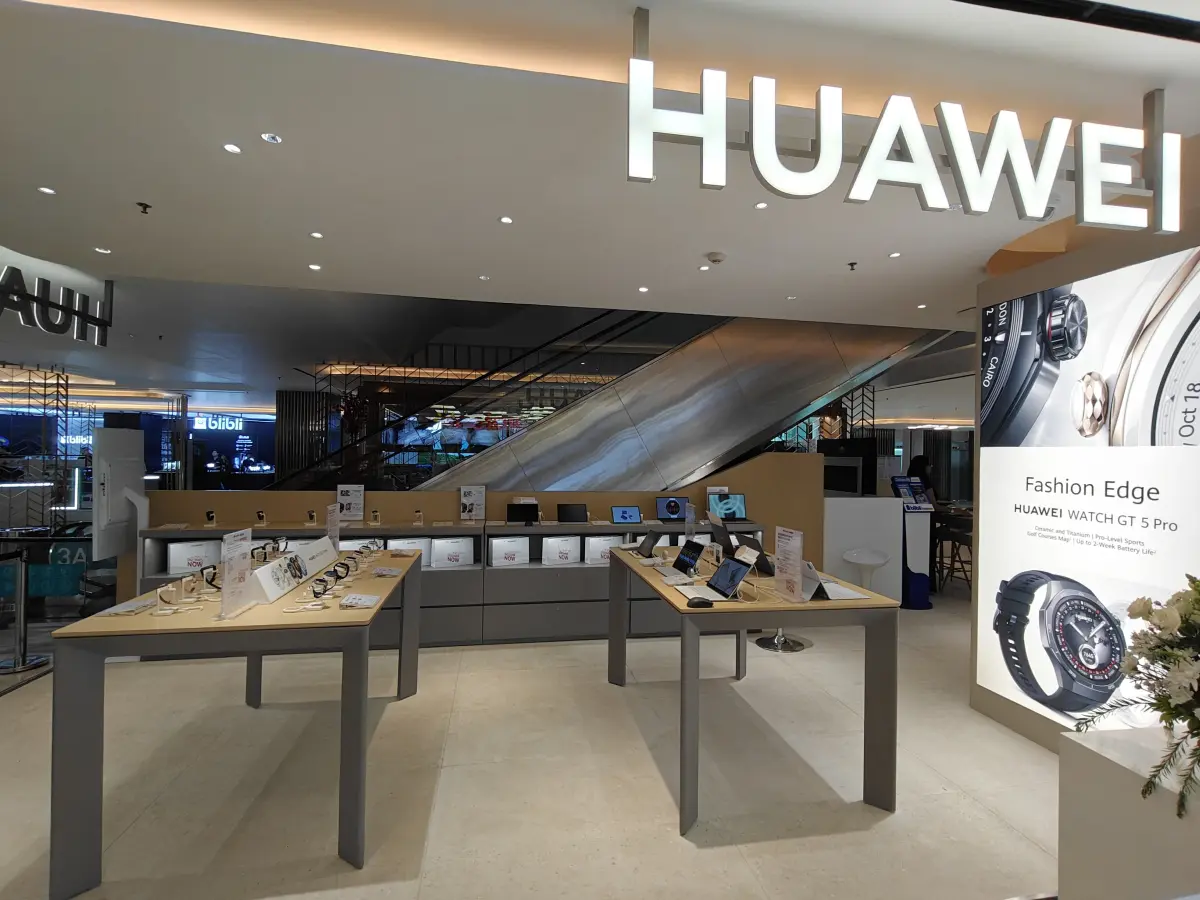Huawei Experience Store Mall Grand Indonesia Kembali Dibuka 26 Huawei Experience Store Mall Grand Indonesia 4