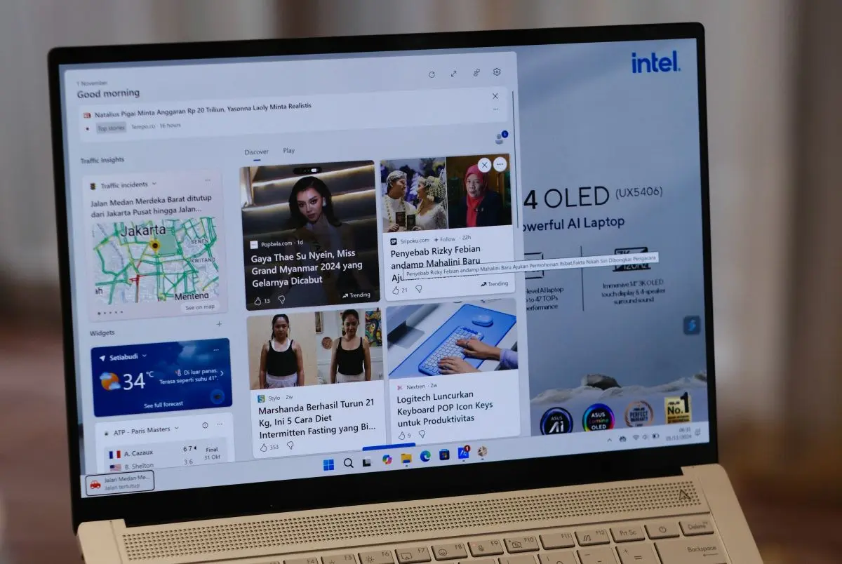 Review ASUS Zenbook S14 OLED UX5406 26 layar asus zenbook s14 oled