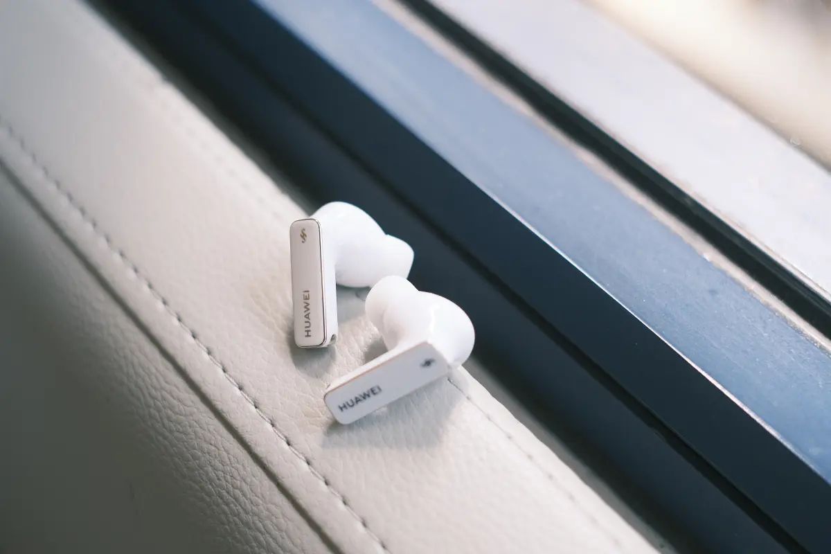 Huawei FreeBuds Pro 4 3