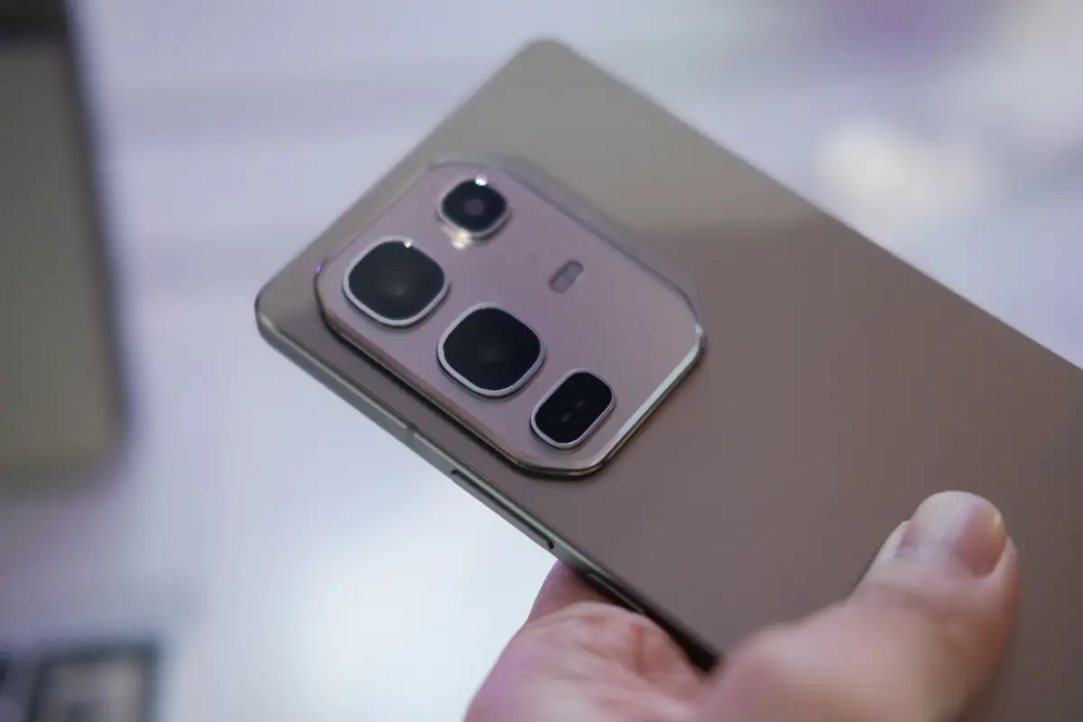 Infinix NOTE 50 Series Hadir di Indonesia, Smartphone Kelas Menengah Pertama dengan AI DeepSeek 29 Infinix NOTE 50 Series 6