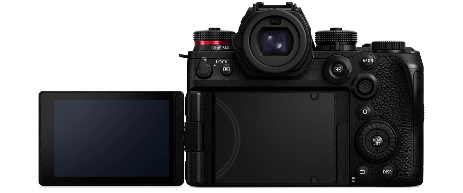 Panasonic Lumix S1R II 5