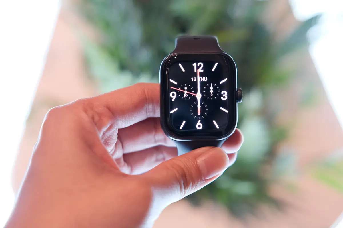 vivo V50 Resmi Hadir di Indonesia, Harga Mulai 6,499 Juta Rupiah 23 vivo Watch GT 1