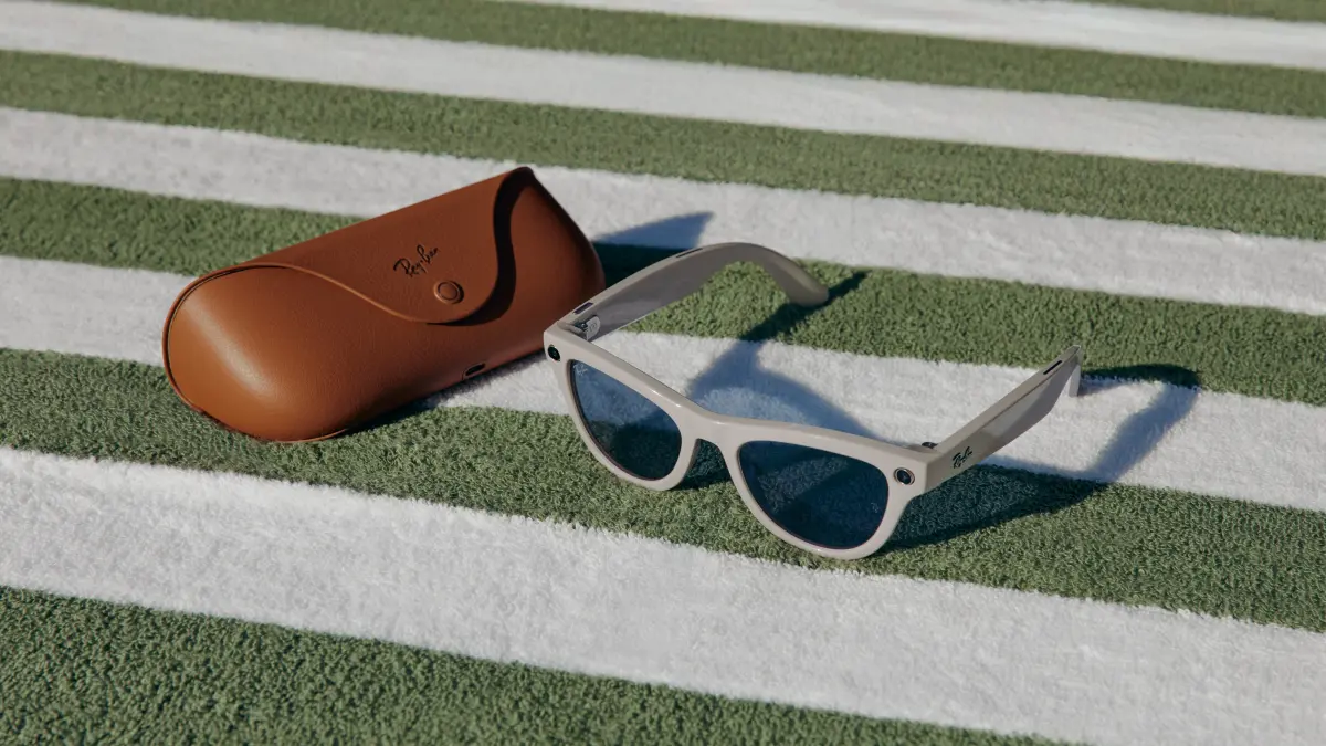 Ray-Ban Meta Glasses 2025